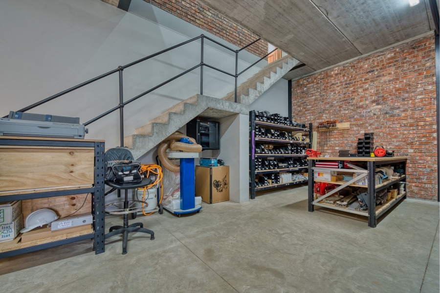 To Let commercial Property for Rent in De Zoete Inval Western Cape
